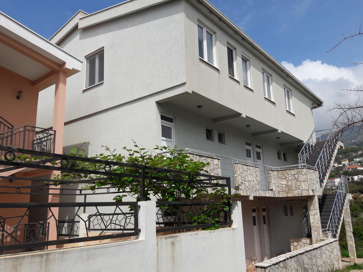 Apartments Vila Kurtagic Dobrá Voda Exterior foto